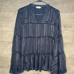 Sweet Magnolia Black Tiered Ruffle Silver Metallic Bell Sleeve Top Size Large